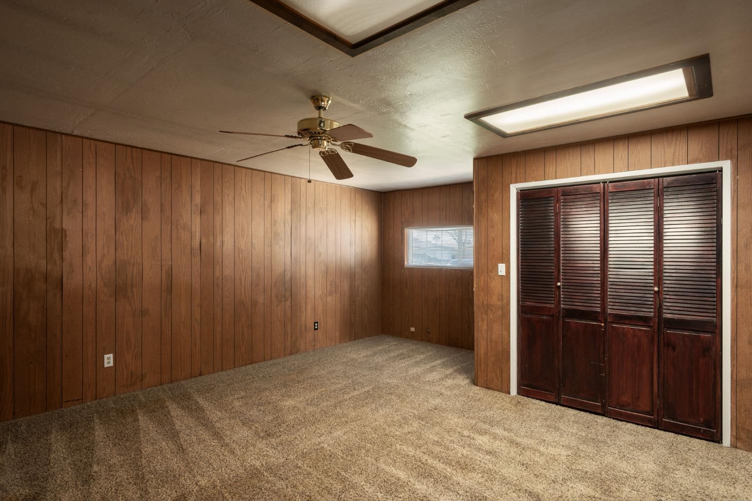 487 W San Jose Ave, Clovis, CA 93612