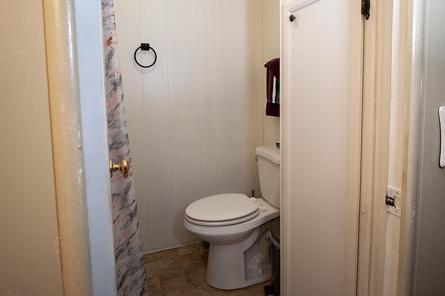 221 W Herndon Ave #27, Fresno, CA 93650