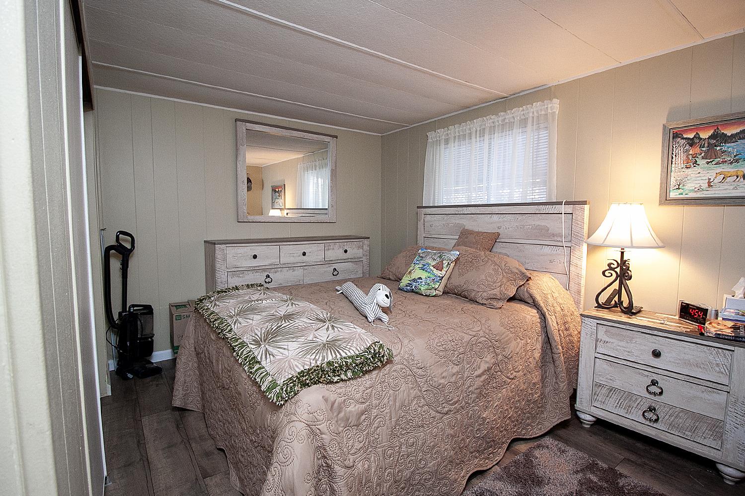 221 W Herndon Ave #27, Fresno, CA 93650