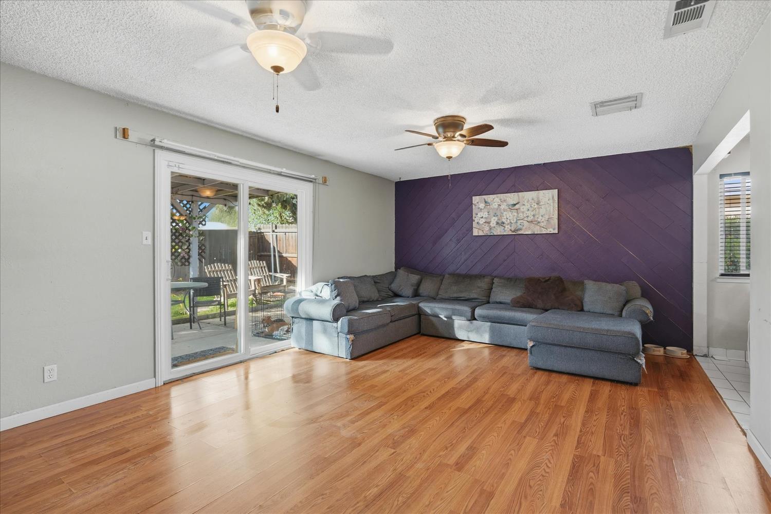 3851 N Ezie Ave, Fresno, CA 93727