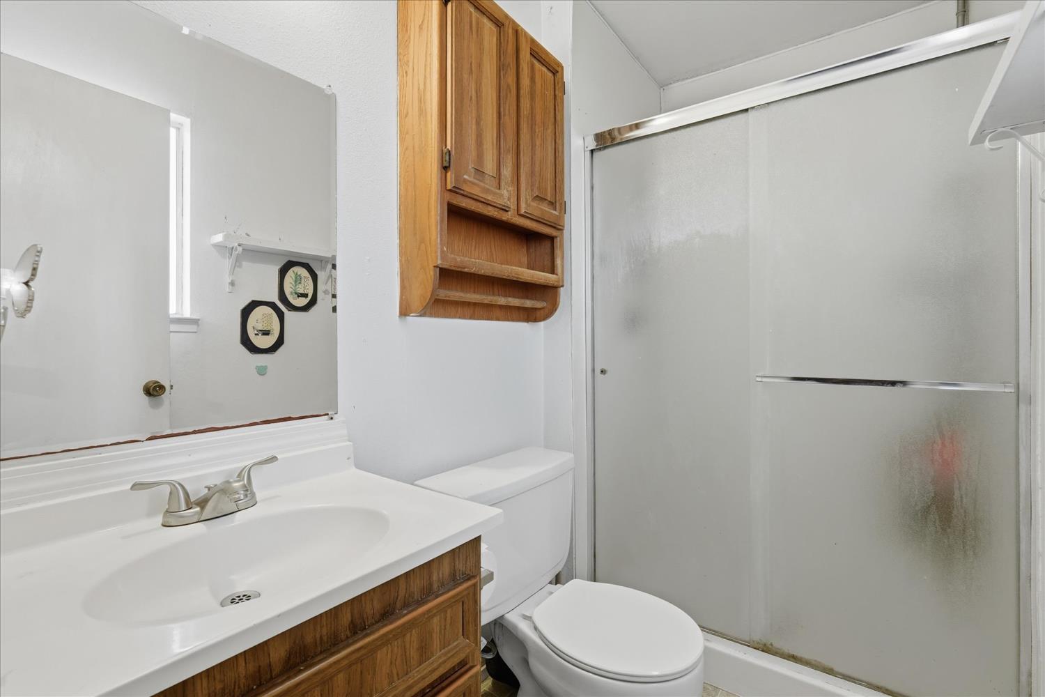 3851 N Ezie Ave, Fresno, CA 93727