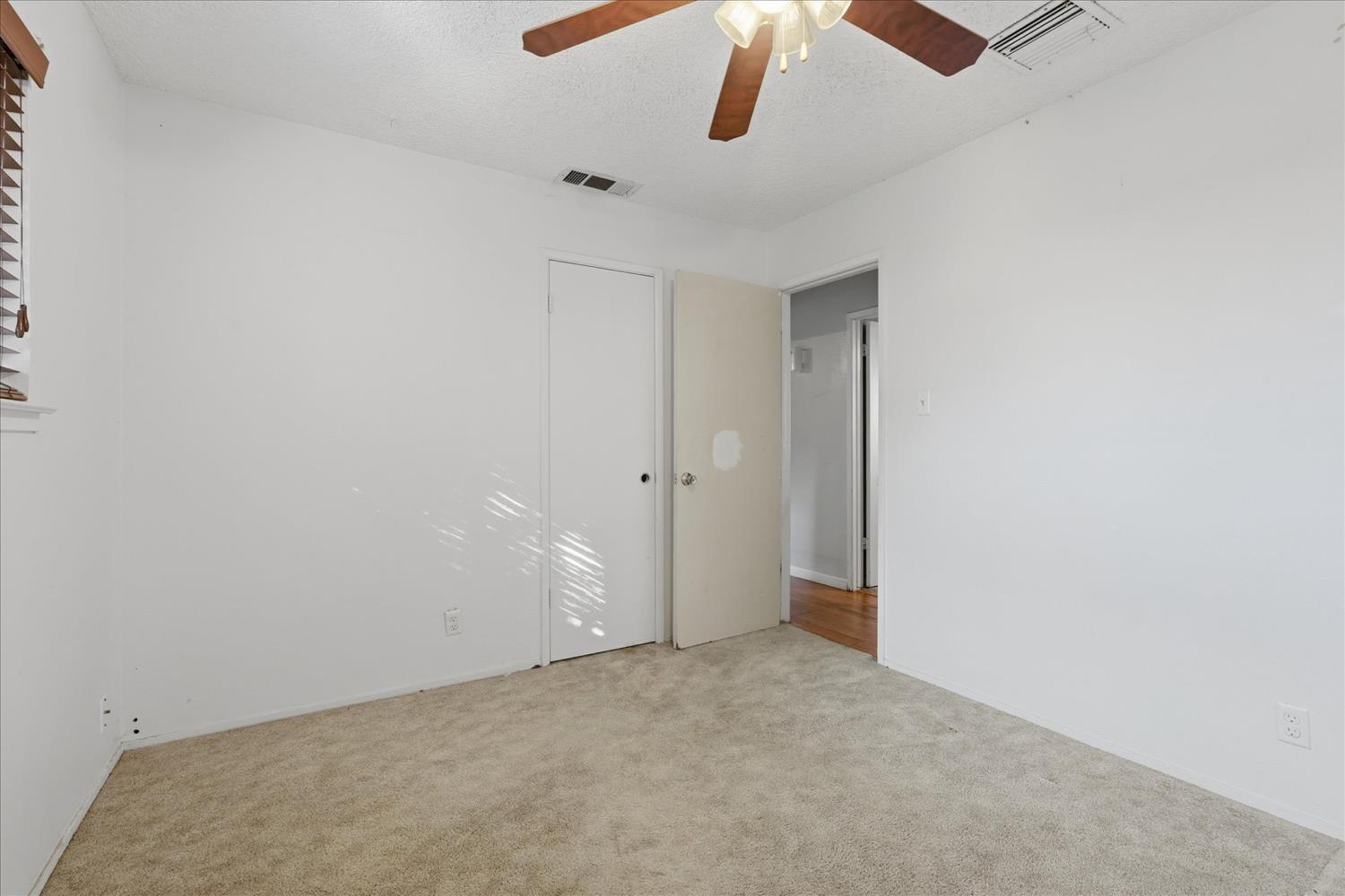 3851 N Ezie Ave, Fresno, CA 93727