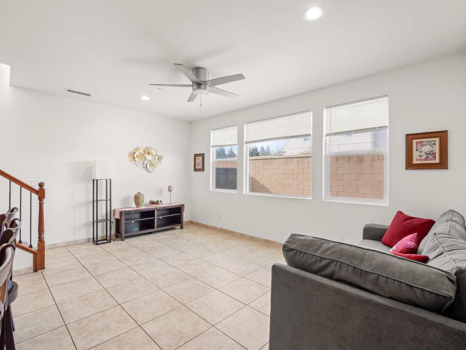 2566 Mustang Dr, Clovis, CA 93612