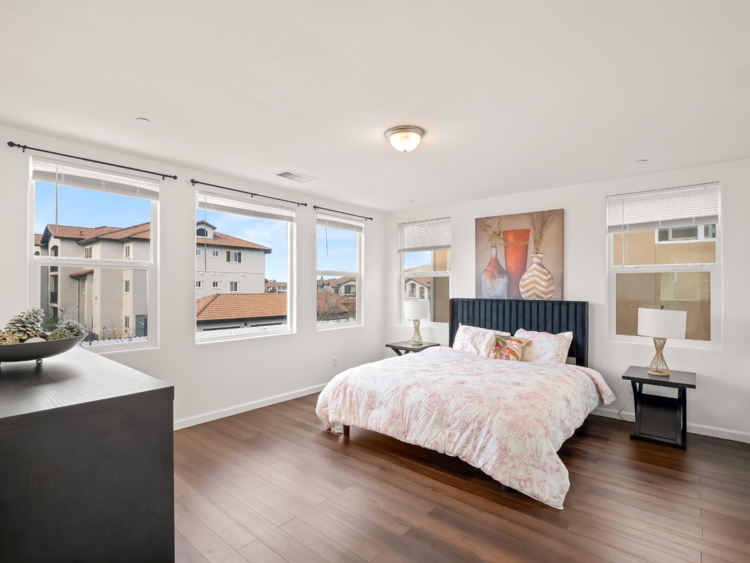 2566 Mustang Dr, Clovis, CA 93612