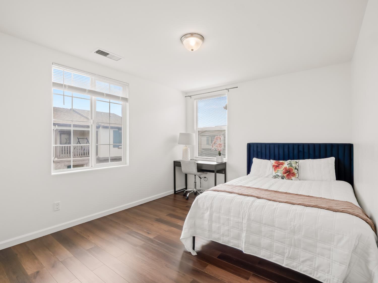 2566 Mustang Dr, Clovis, CA 93612