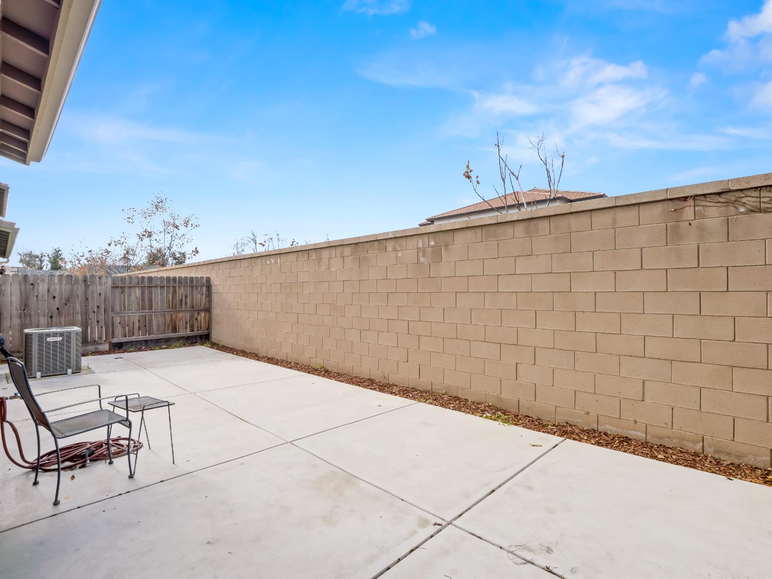 2566 Mustang Dr, Clovis, CA 93612