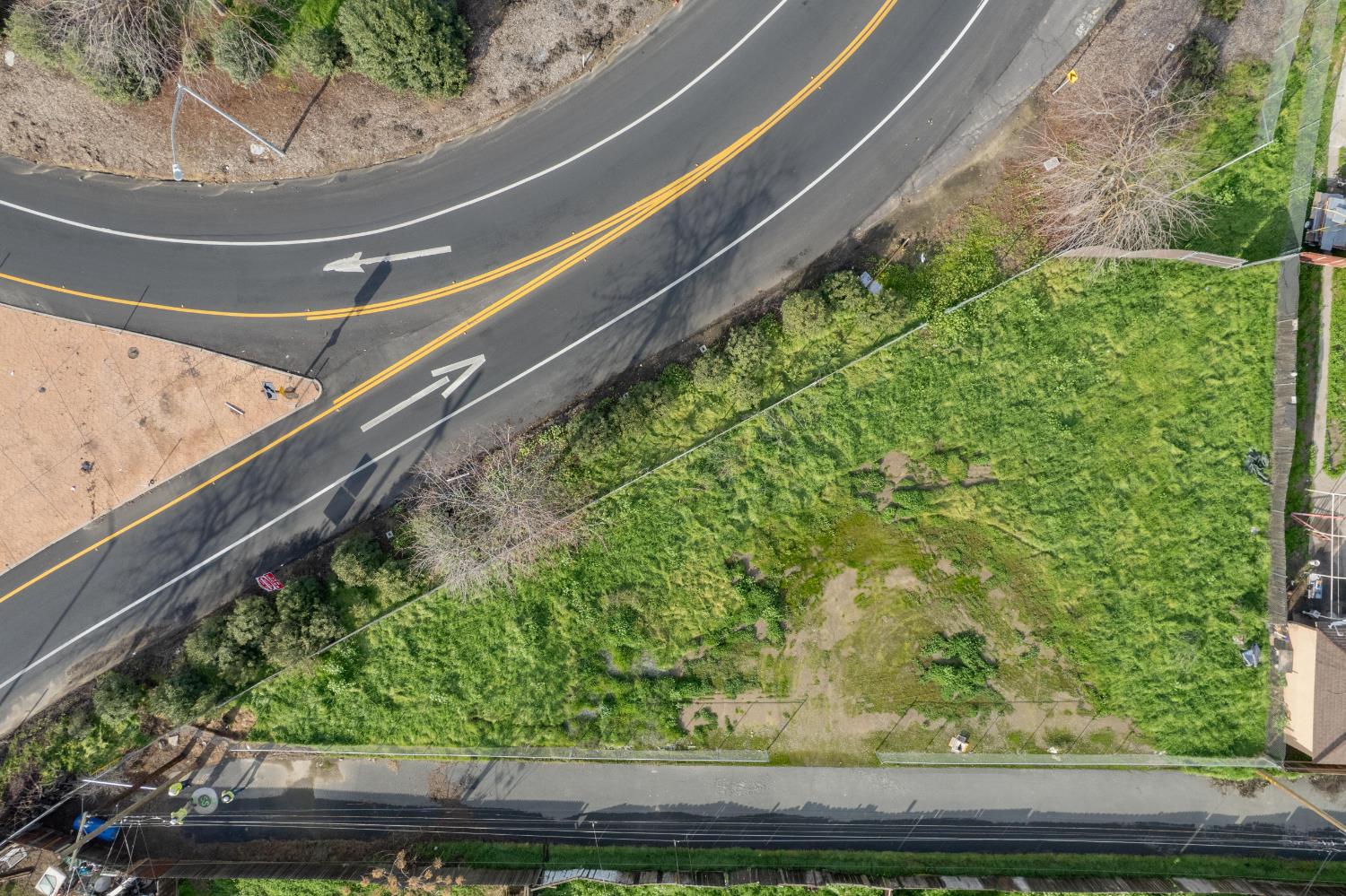 1 Spruce St, Tulare, CA 93274