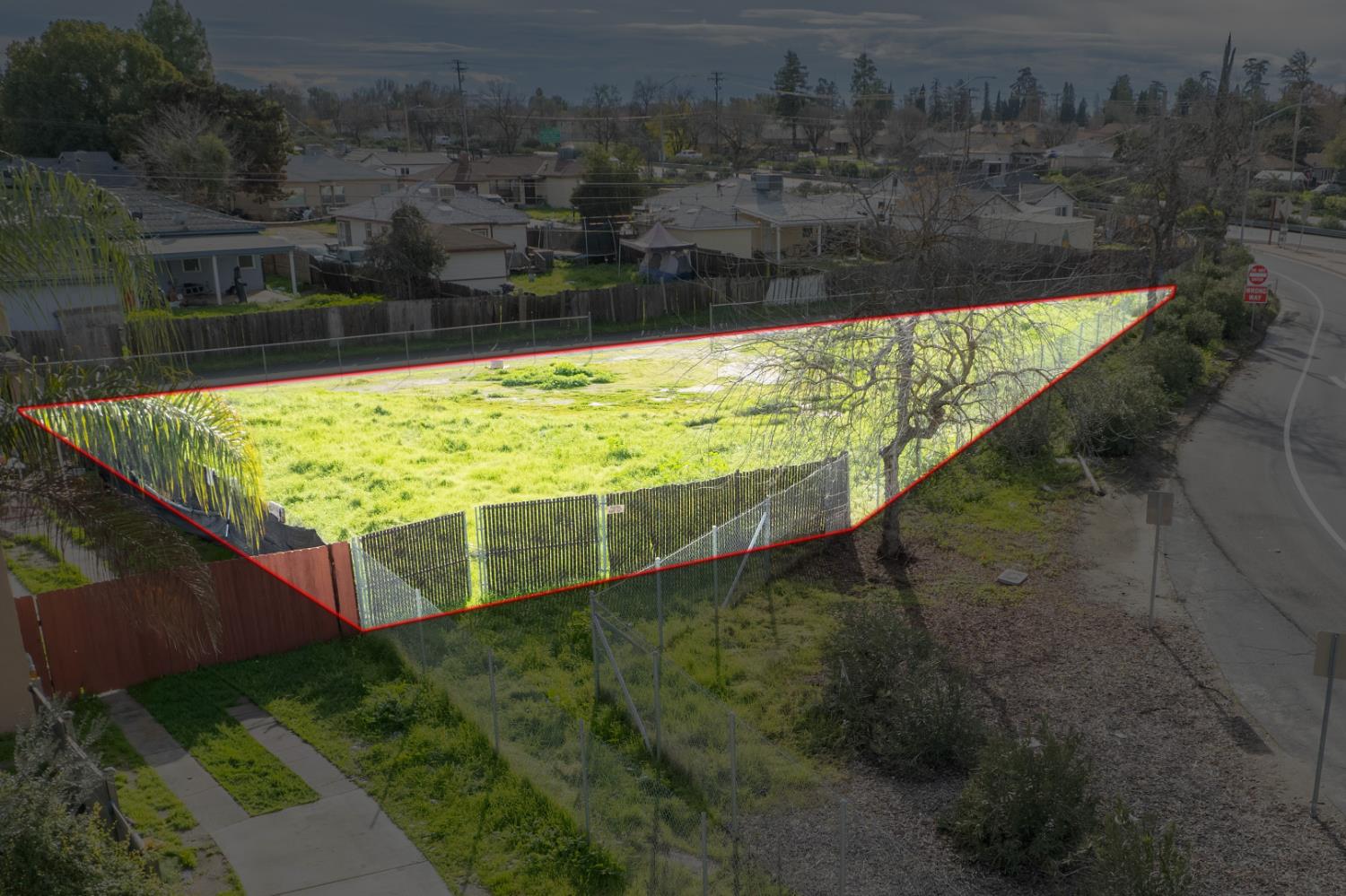 1 Spruce St, Tulare, CA 93274