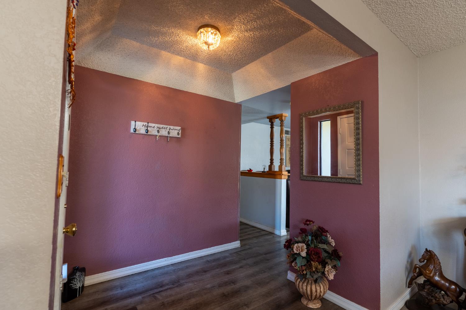 1722 Buckingham Ave, Clovis, CA 93611