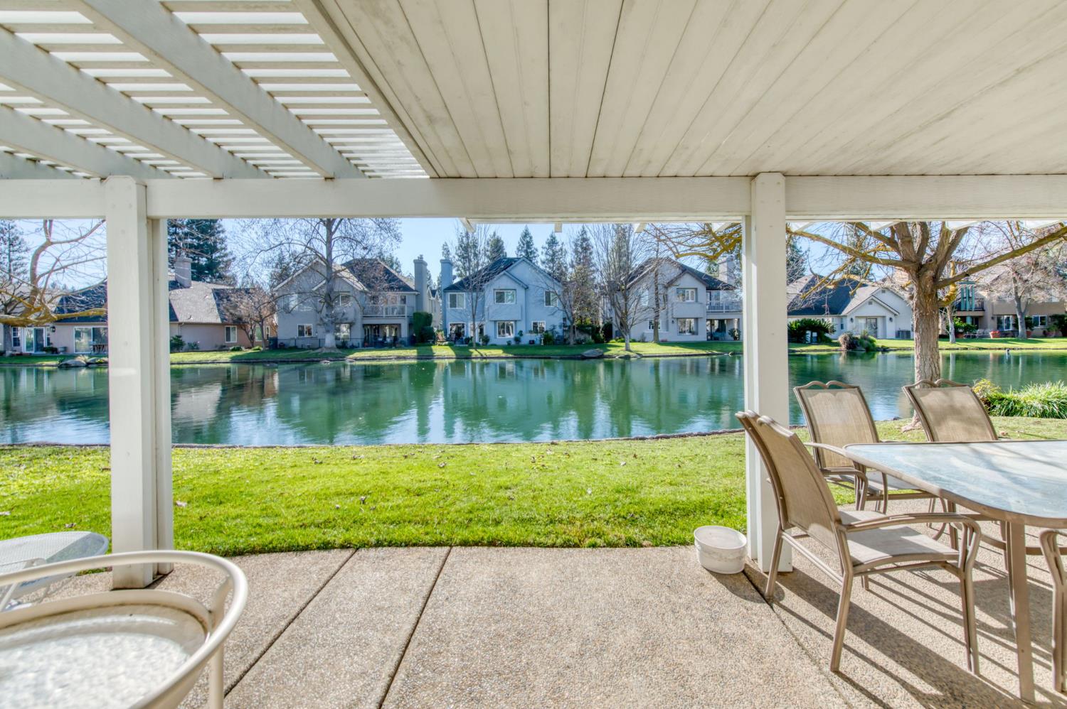 3063 W Pembrook Loop, Fresno, CA 93711