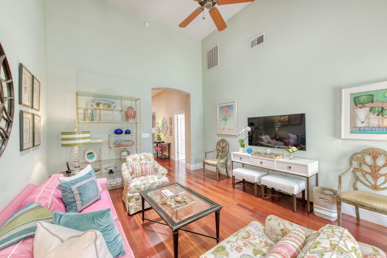 3063 W Pembrook Loop, Fresno, CA 93711