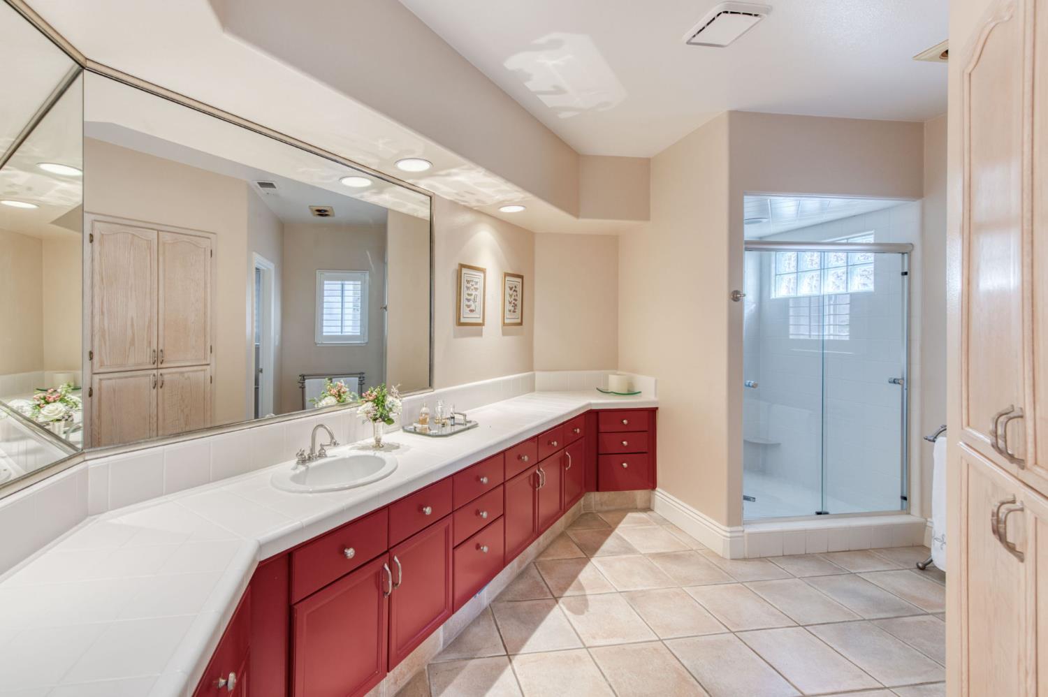 3063 W Pembrook Loop, Fresno, CA 93711