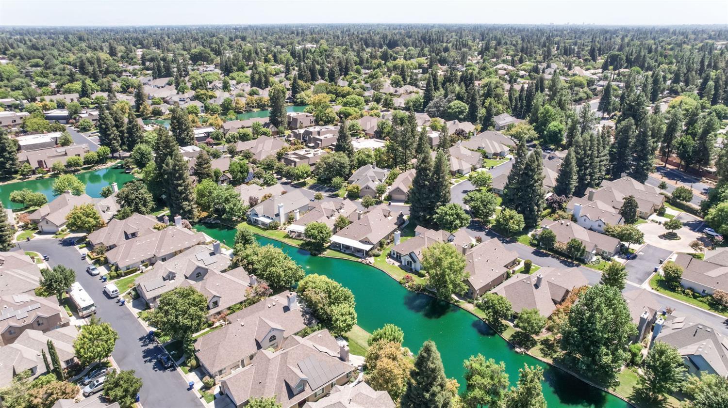 3063 W Pembrook Loop, Fresno, CA 93711