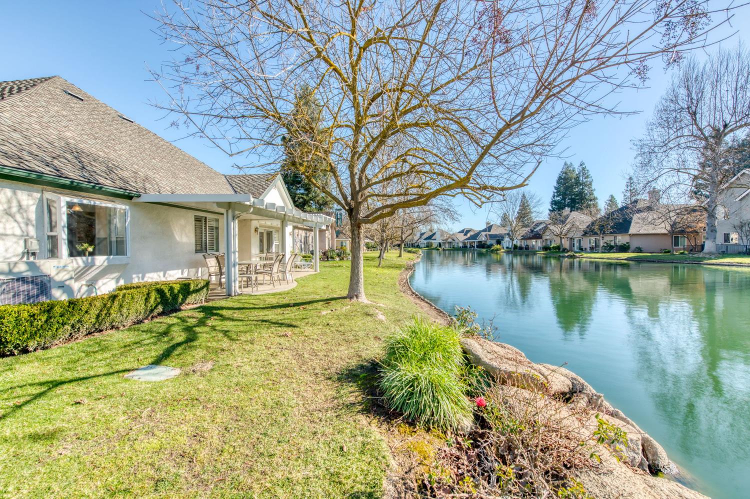 3063 W Pembrook Loop, Fresno, CA 93711