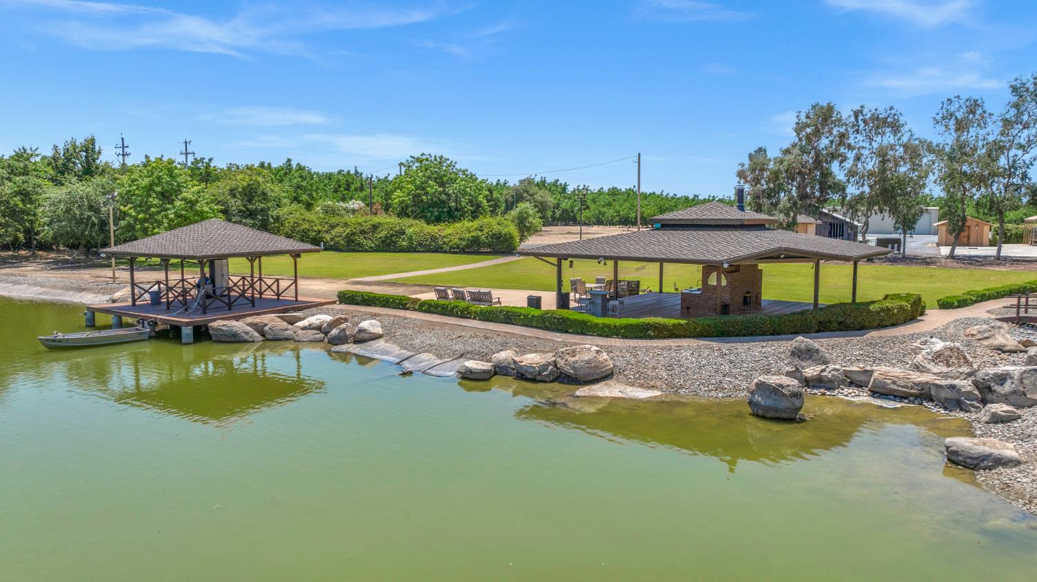 13715 E Nebraska, Kingsburg, CA 93631