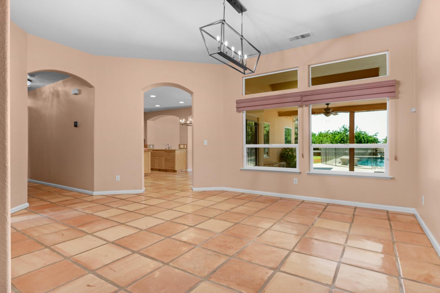 13715 E Nebraska, Kingsburg, CA 93631