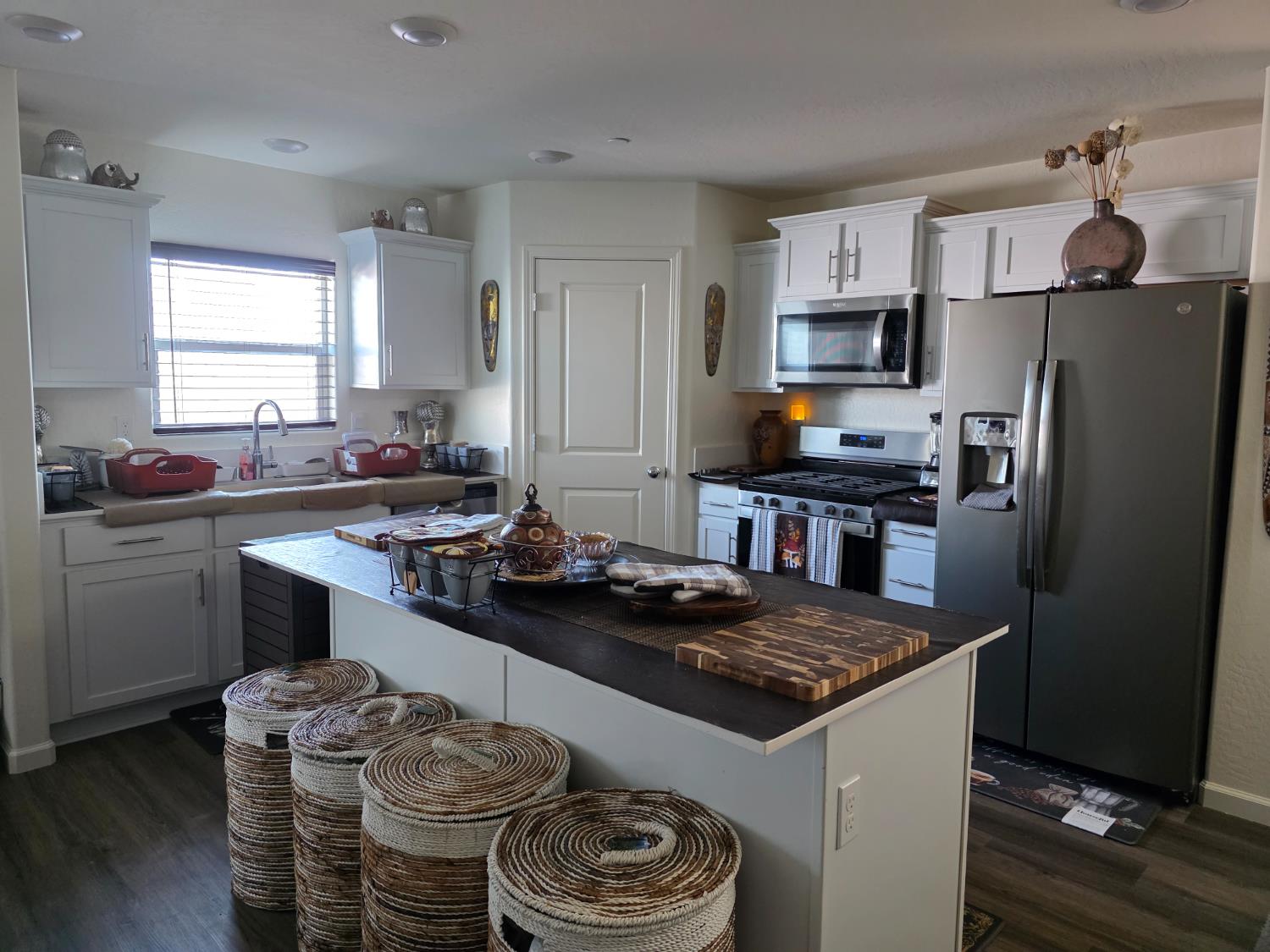 1583 Seneca Dr, Madera, CA 93637