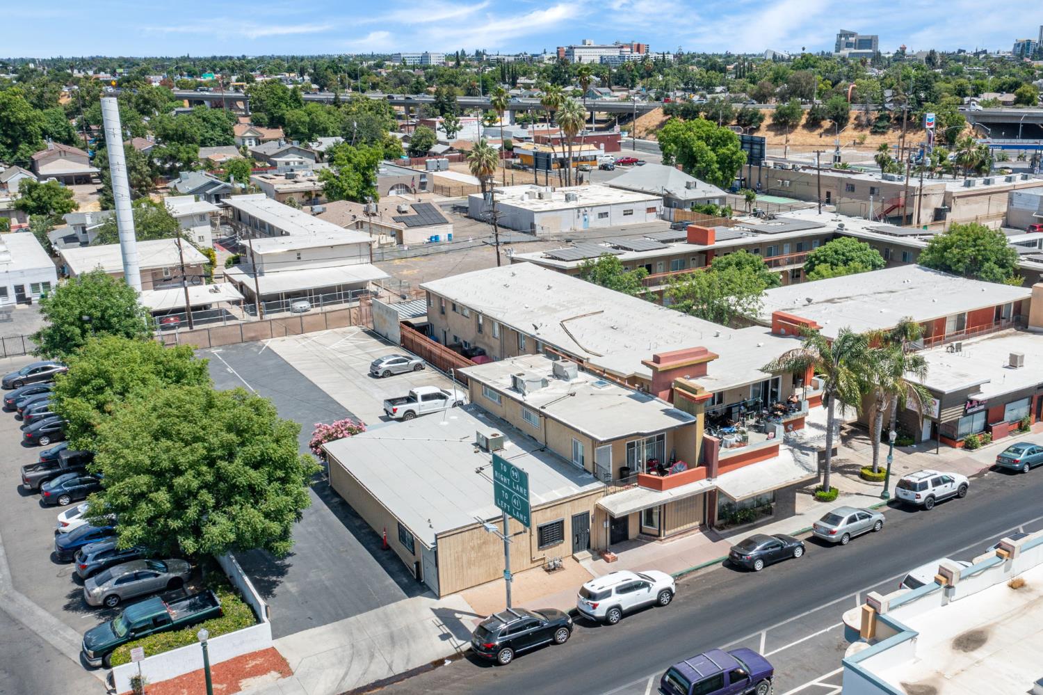 616 N Fulton St, Fresno, CA 93728