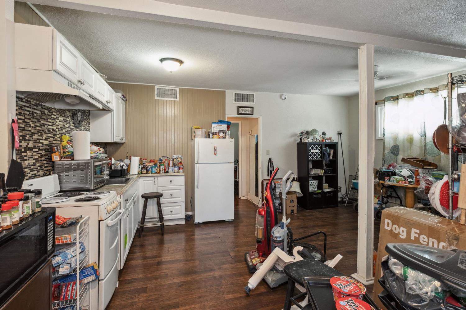 616 N Fulton St, Fresno, CA 93728