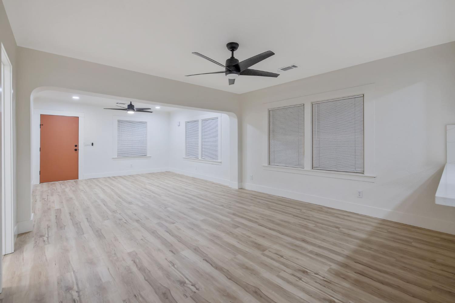 1402 Middleton St, Hanford, CA 93230