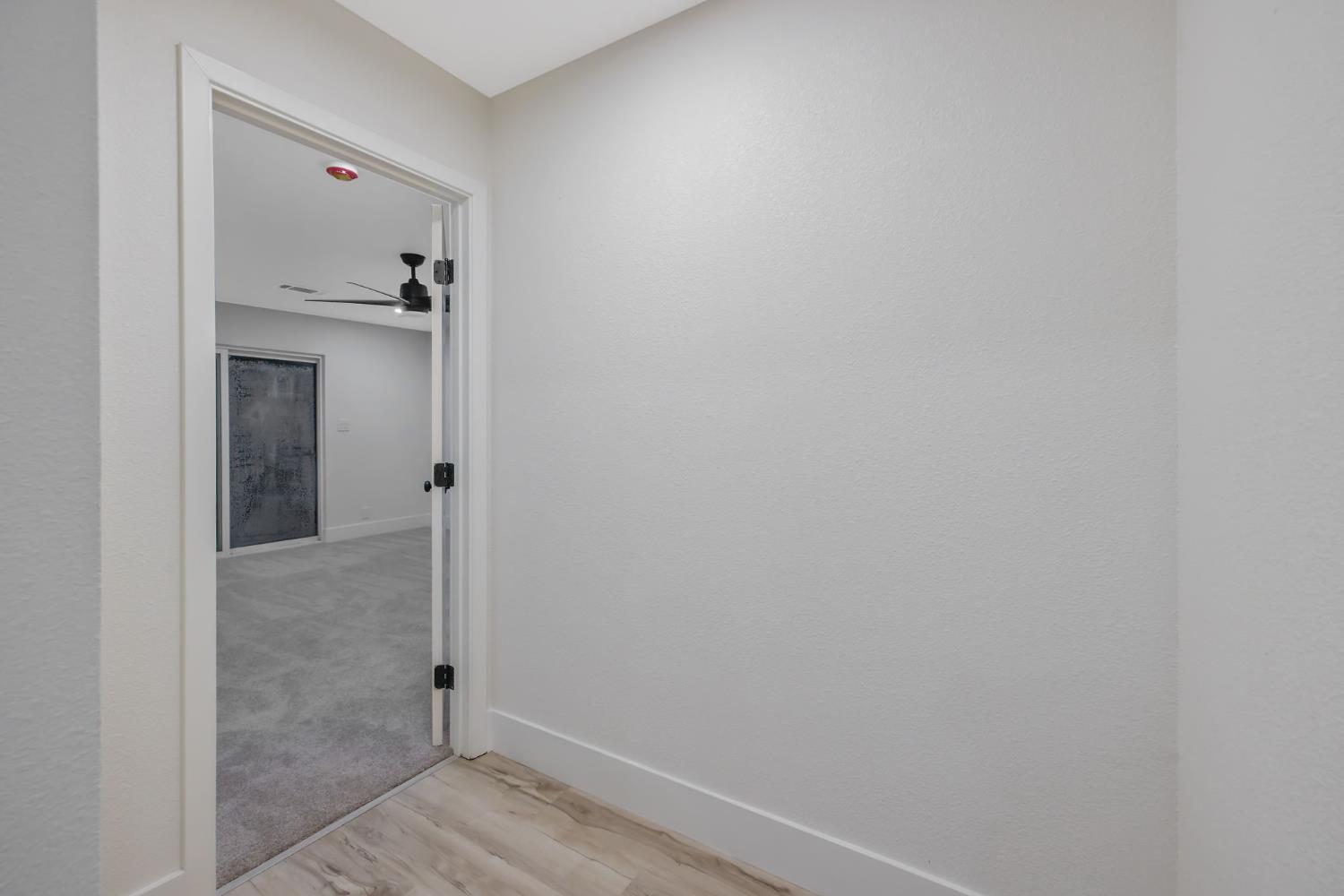 1402 Middleton St, Hanford, CA 93230