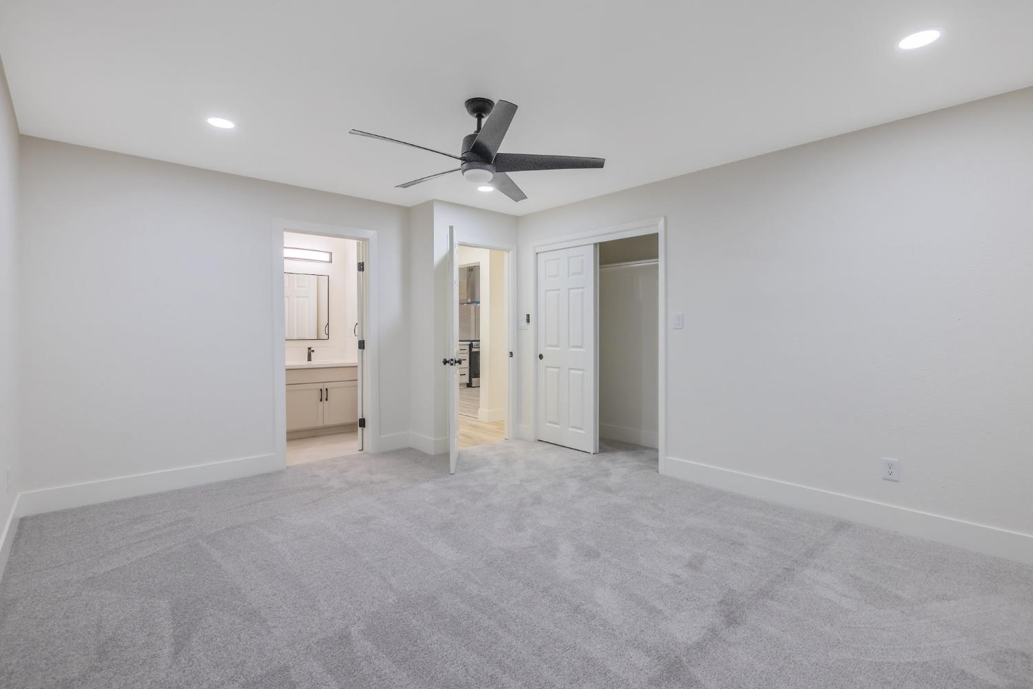 1402 Middleton St, Hanford, CA 93230