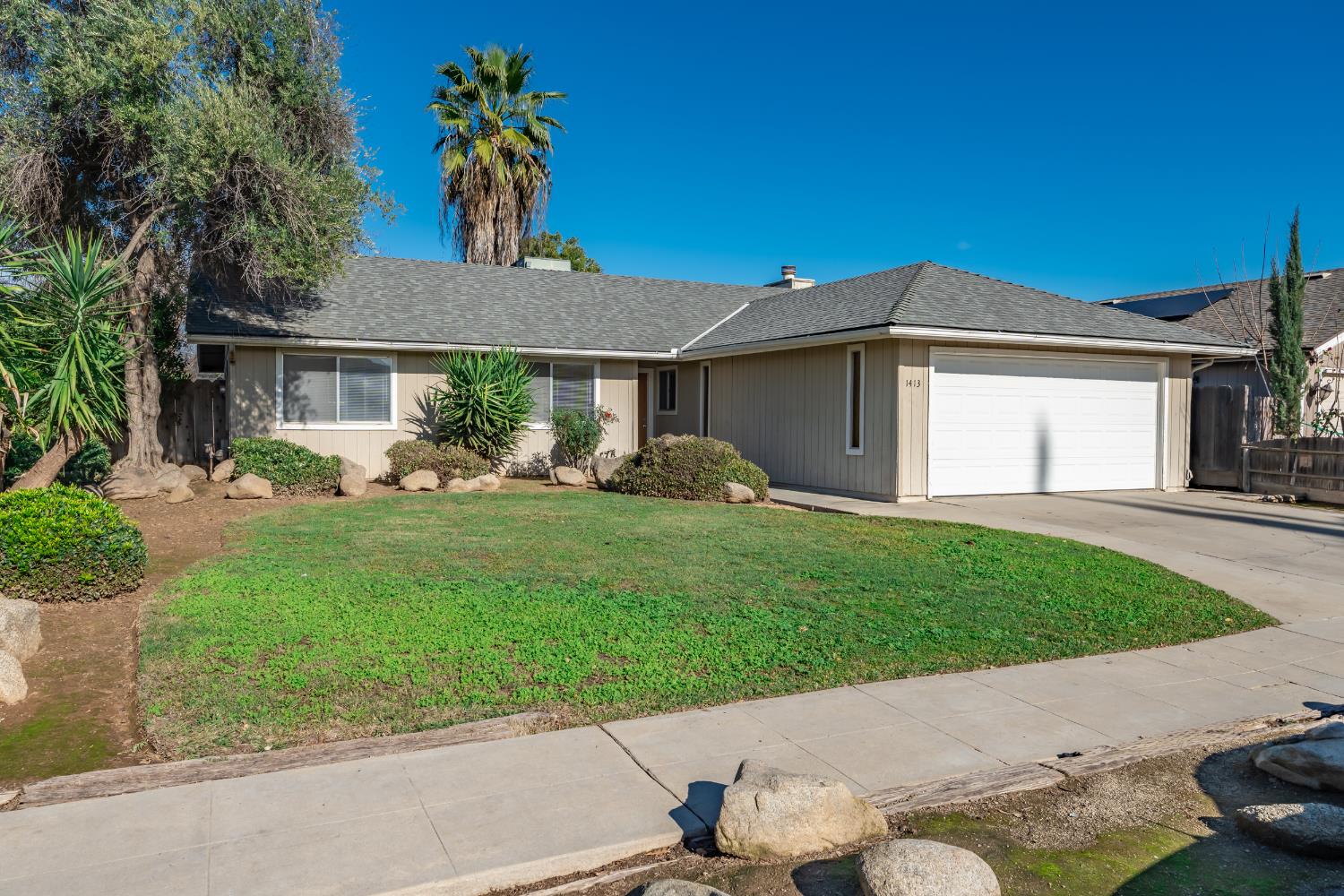 1413 Wrenwood Way, Madera, CA 93638