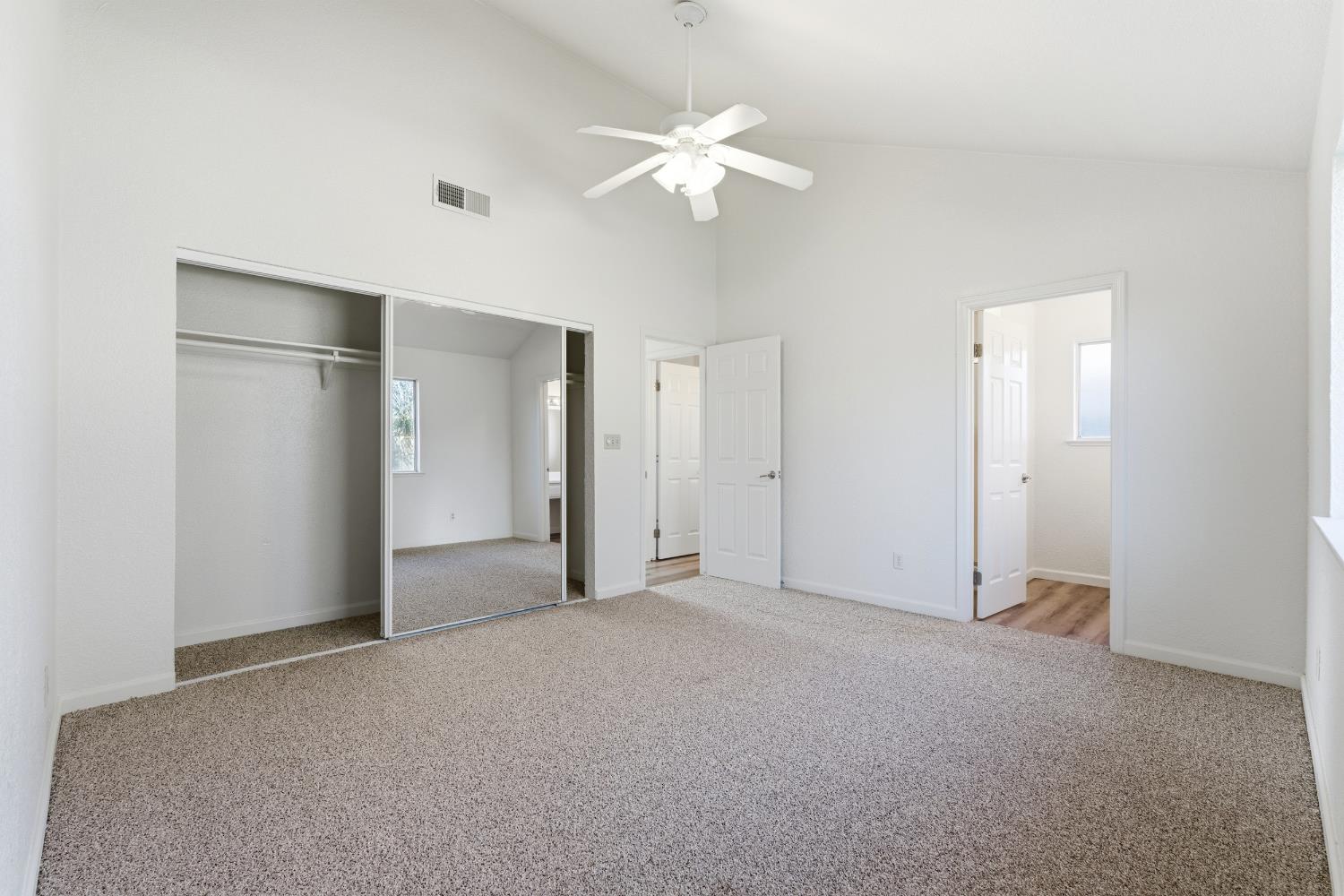 1413 Wrenwood Way, Madera, CA 93638