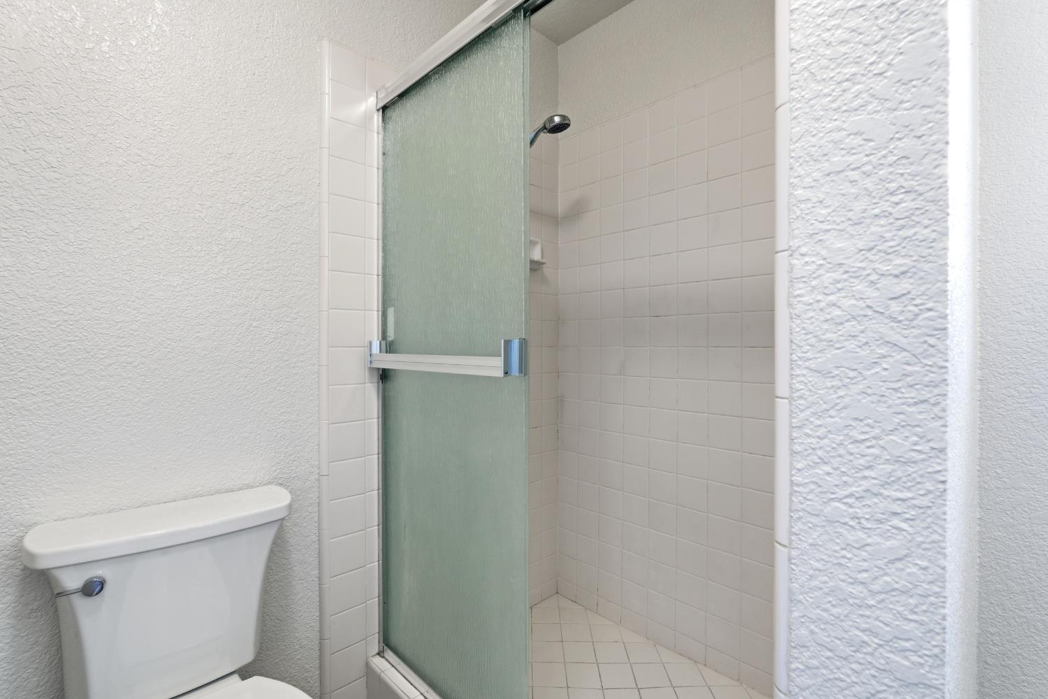 1413 Wrenwood Way, Madera, CA 93638