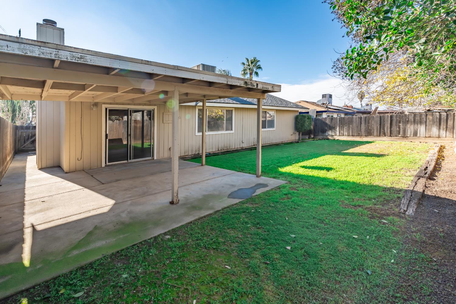 1413 Wrenwood Way, Madera, CA 93638