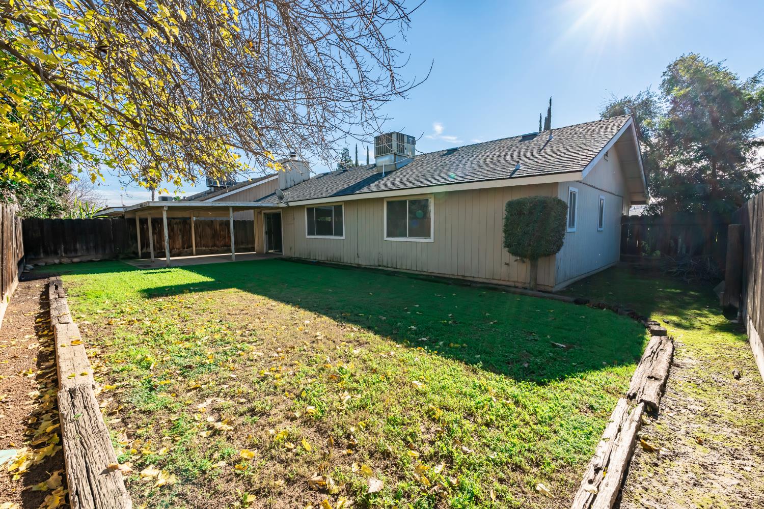 1413 Wrenwood Way, Madera, CA 93638