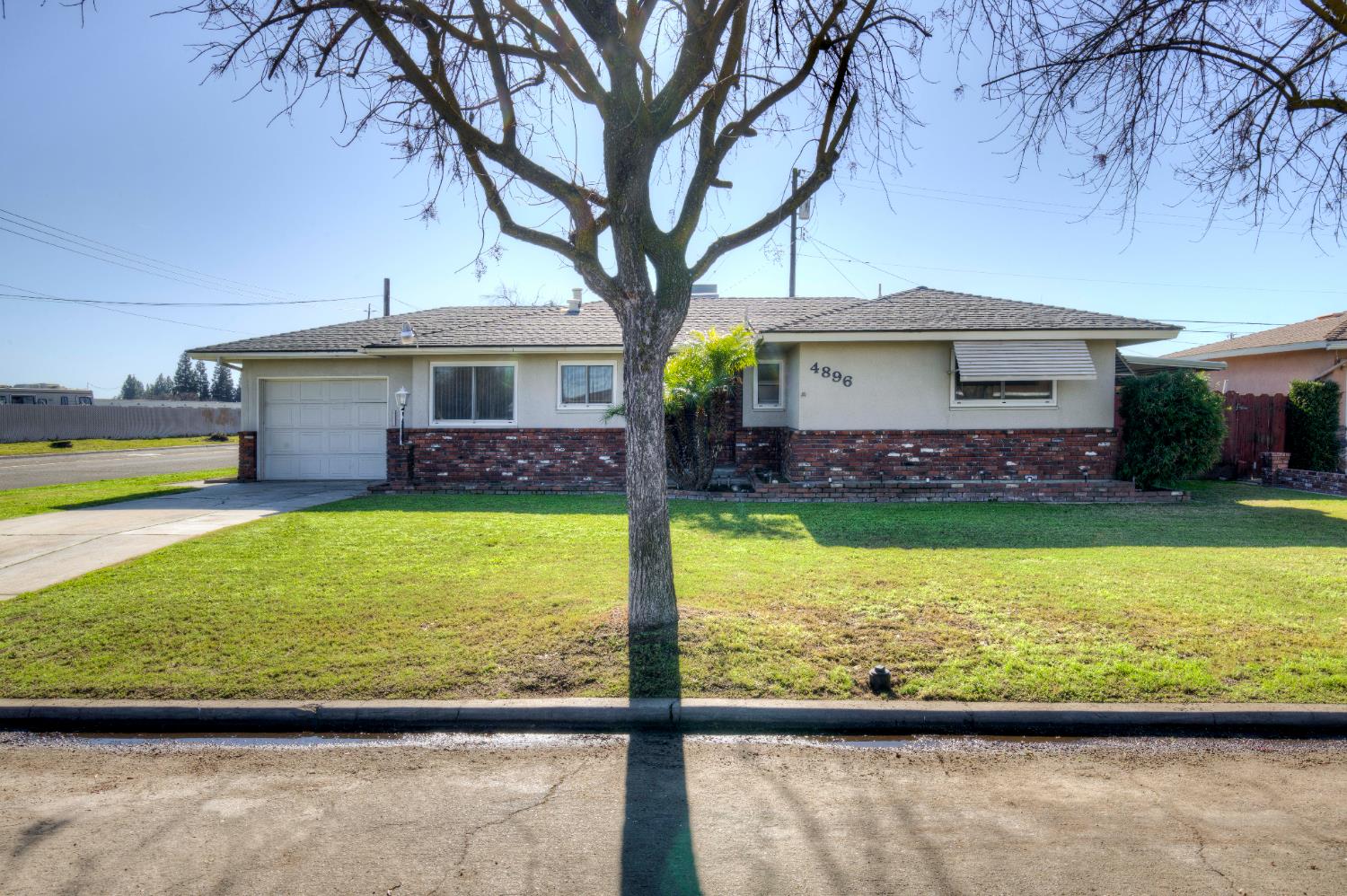 4896 E Amherst Ave, Fresno, CA 93703