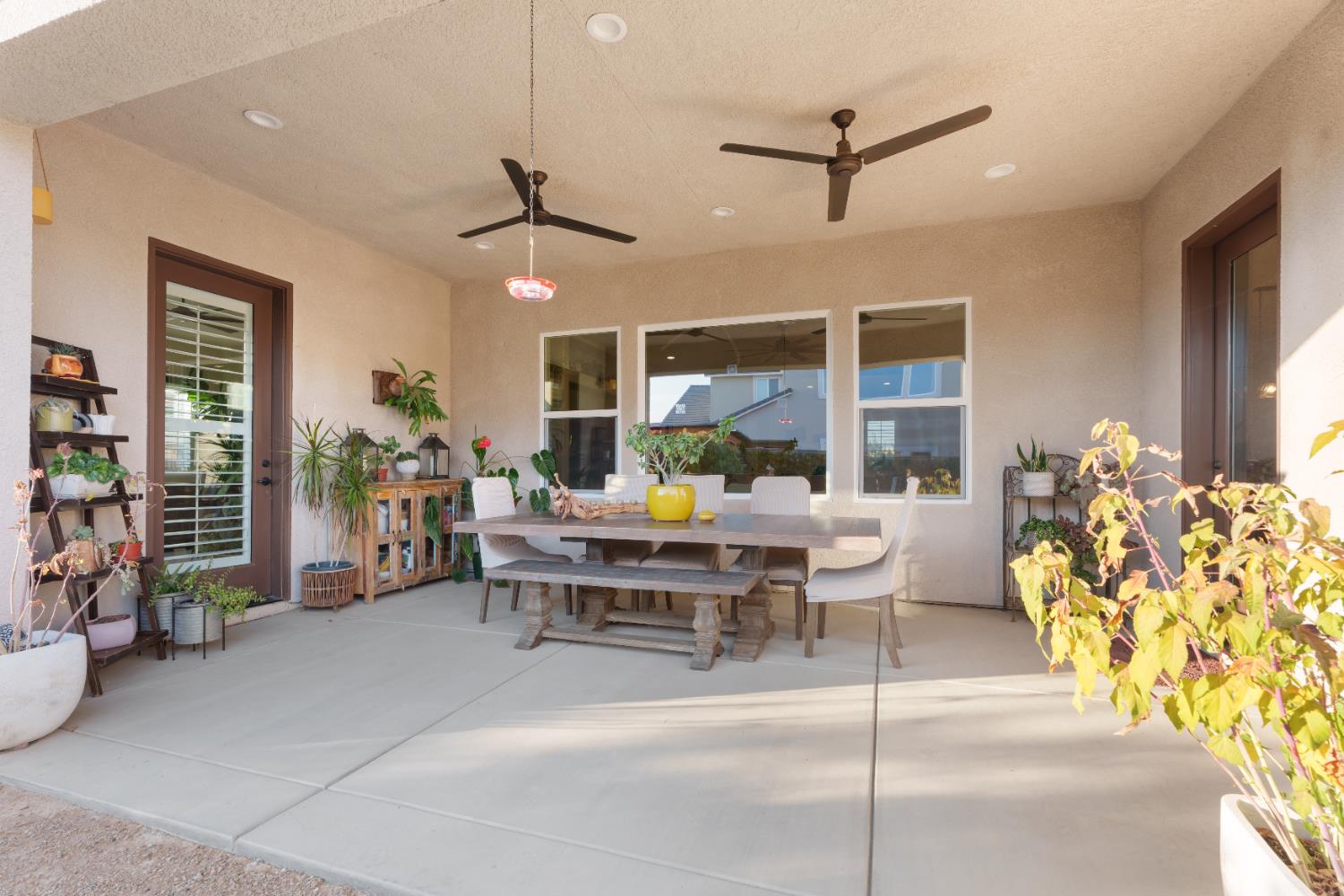 822 Overstone Ave Ave, Madera, CA 93636