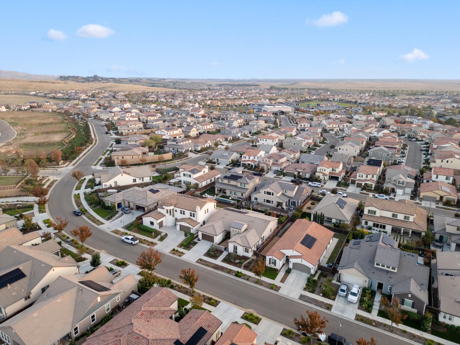 822 Overstone Ave Ave, Madera, CA 93636