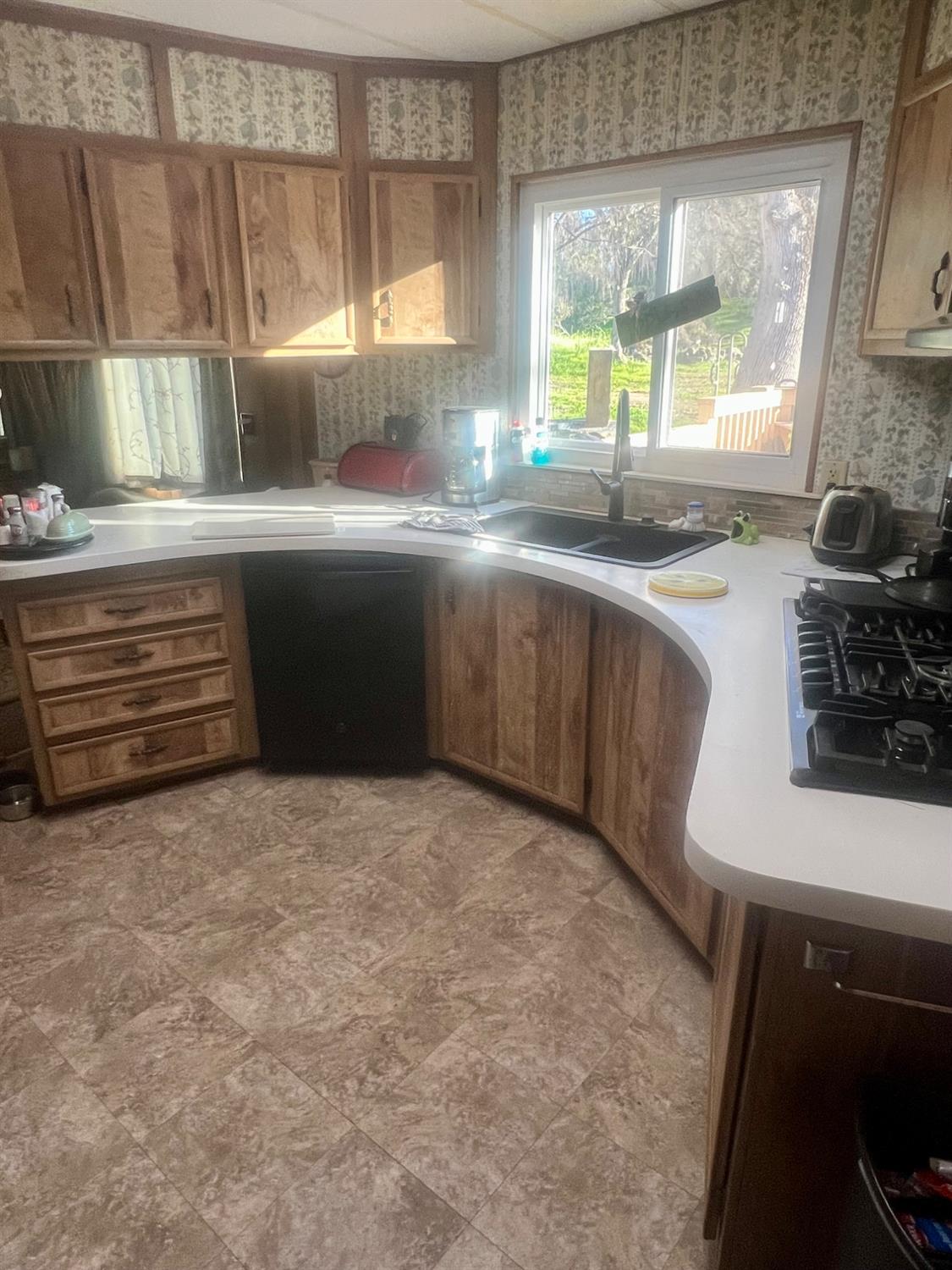 32434 Lockwood Ln, Prather, CA 93651