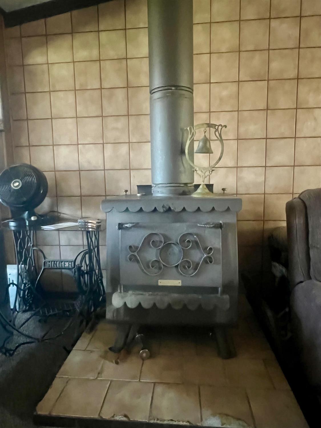 32434 Lockwood Ln, Prather, CA 93651