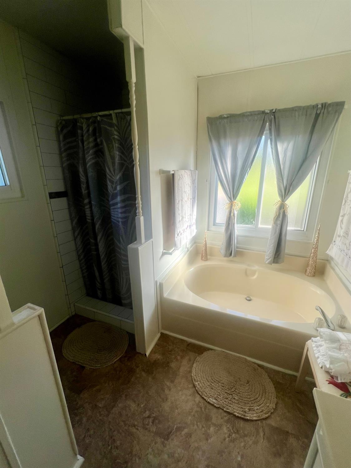 32434 Lockwood Ln, Prather, CA 93651