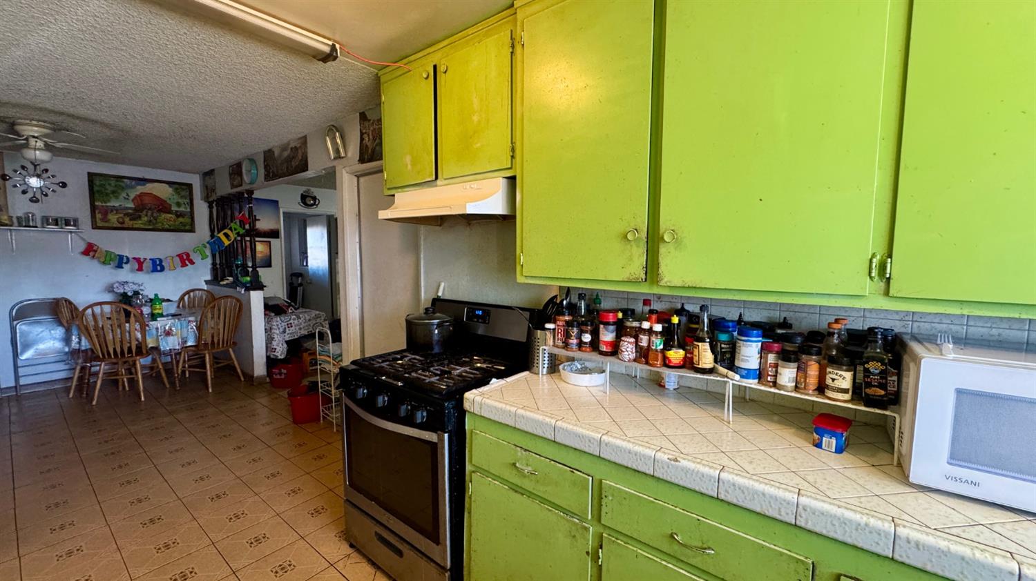 2200 Julian Ave, Bakersfield, CA 93304