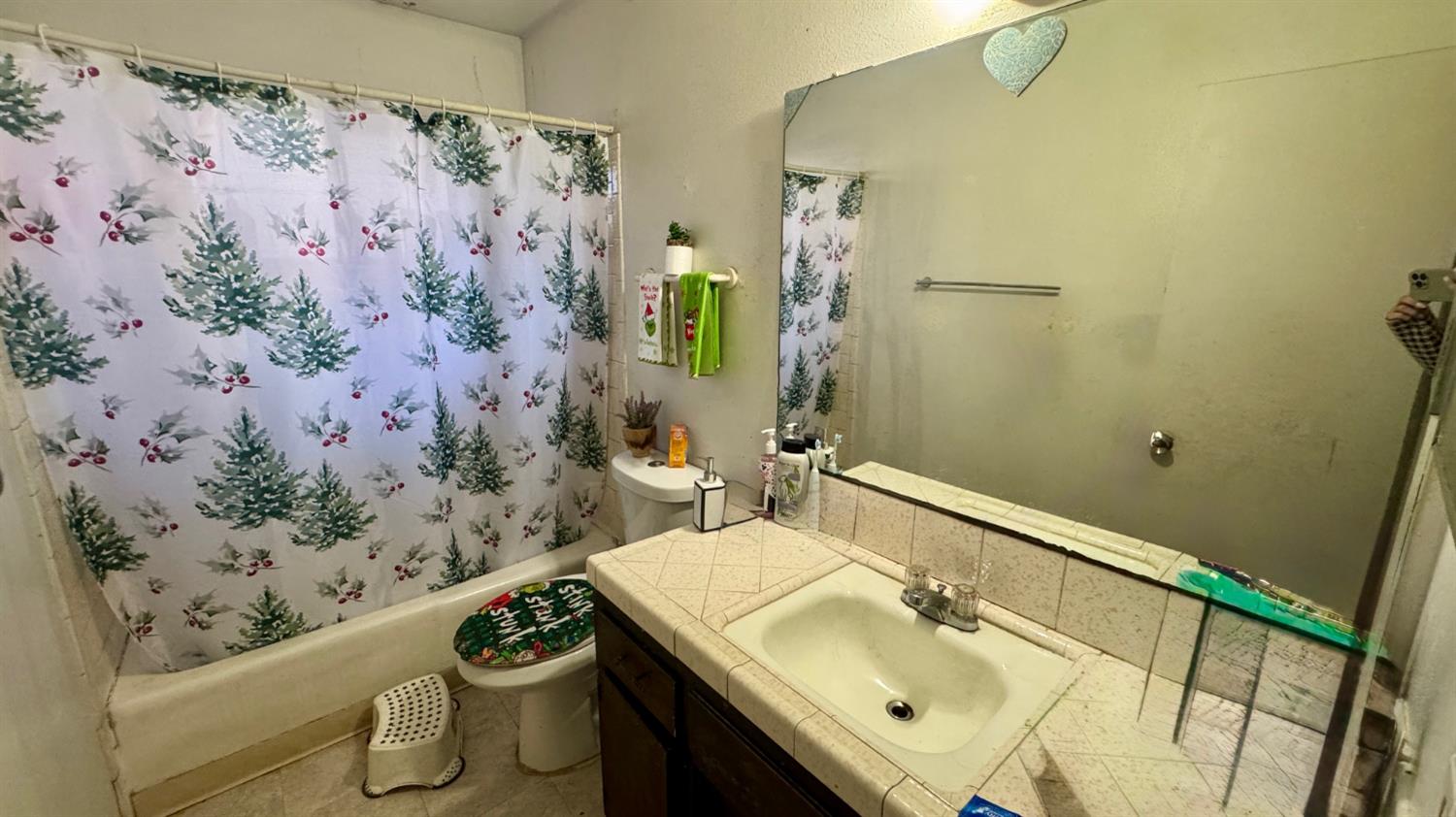 2200 Julian Ave, Bakersfield, CA 93304