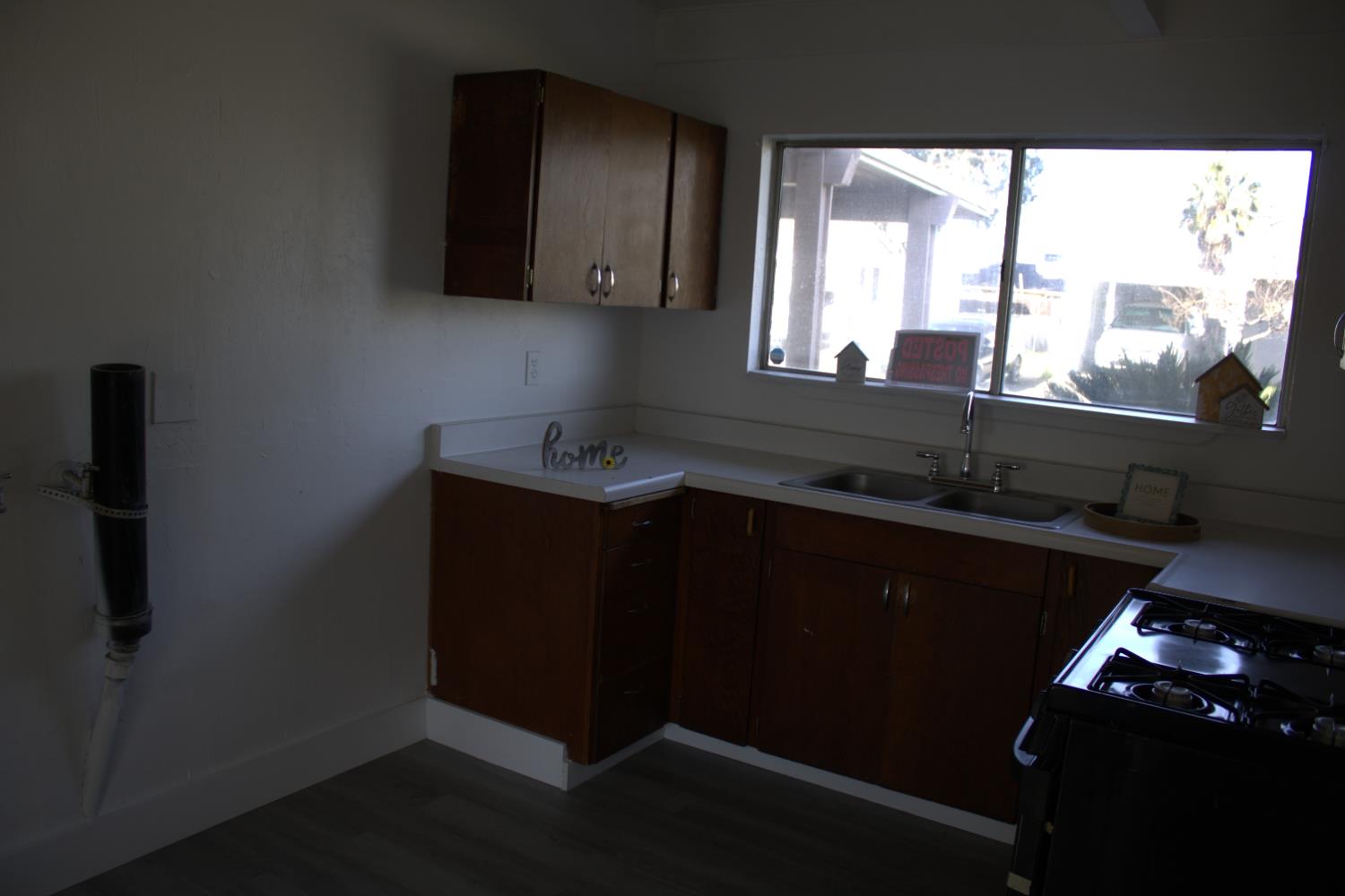 28540 Pacific Dr, Madera, CA 93638