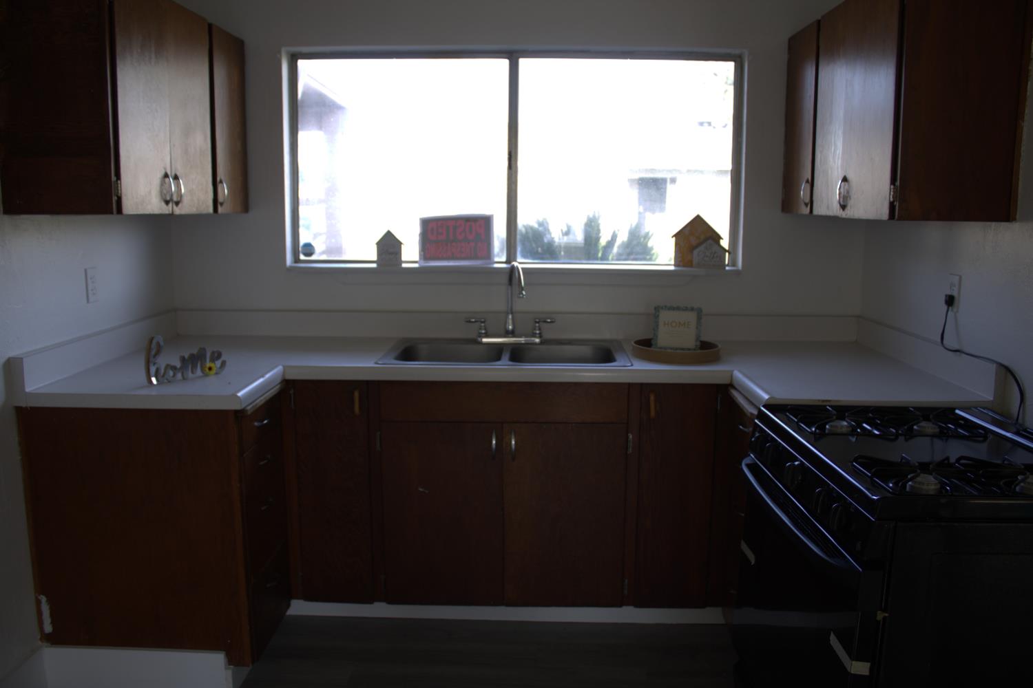 28540 Pacific Dr, Madera, CA 93638