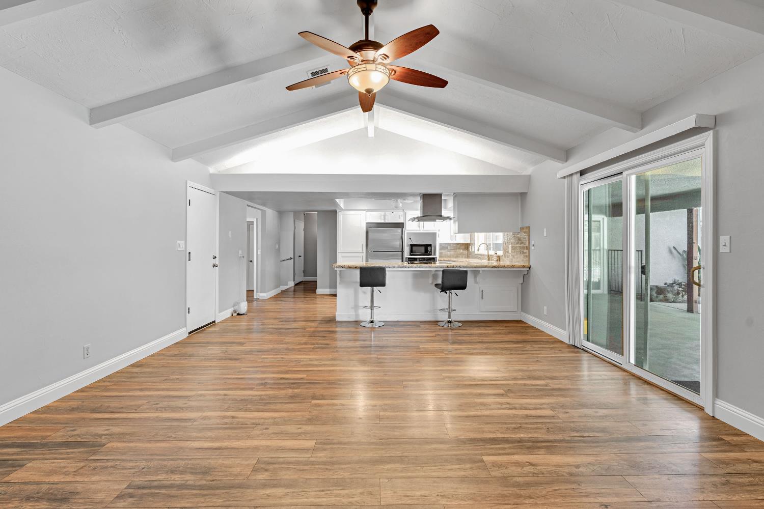 6597 N Haslam Ave, Fresno, CA 93711