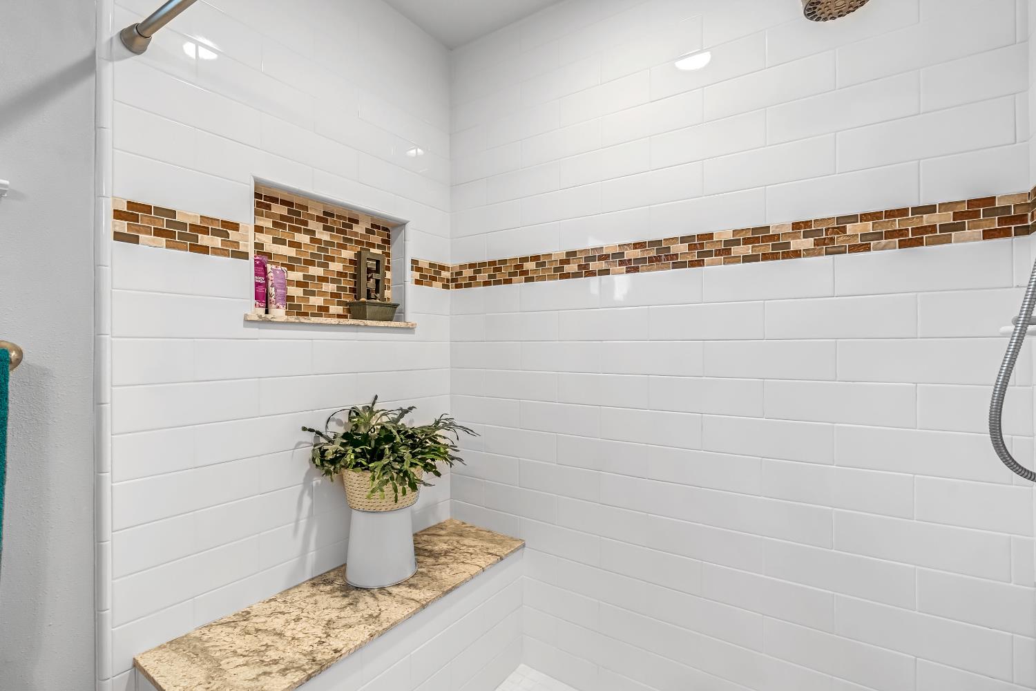 6597 N Haslam Ave, Fresno, CA 93711