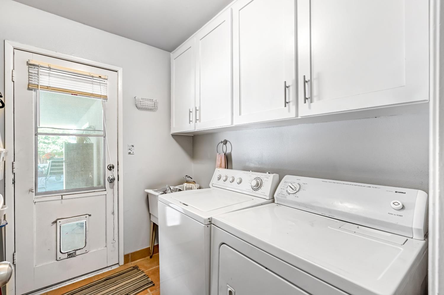 6597 N Haslam Ave, Fresno, CA 93711