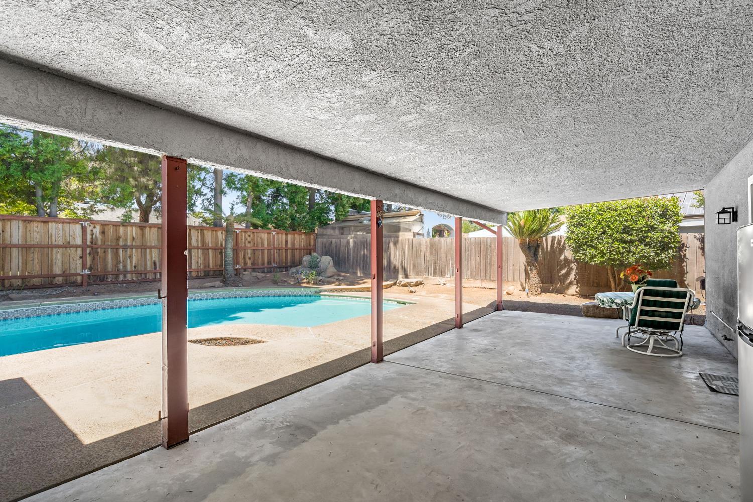 6597 N Haslam Ave, Fresno, CA 93711