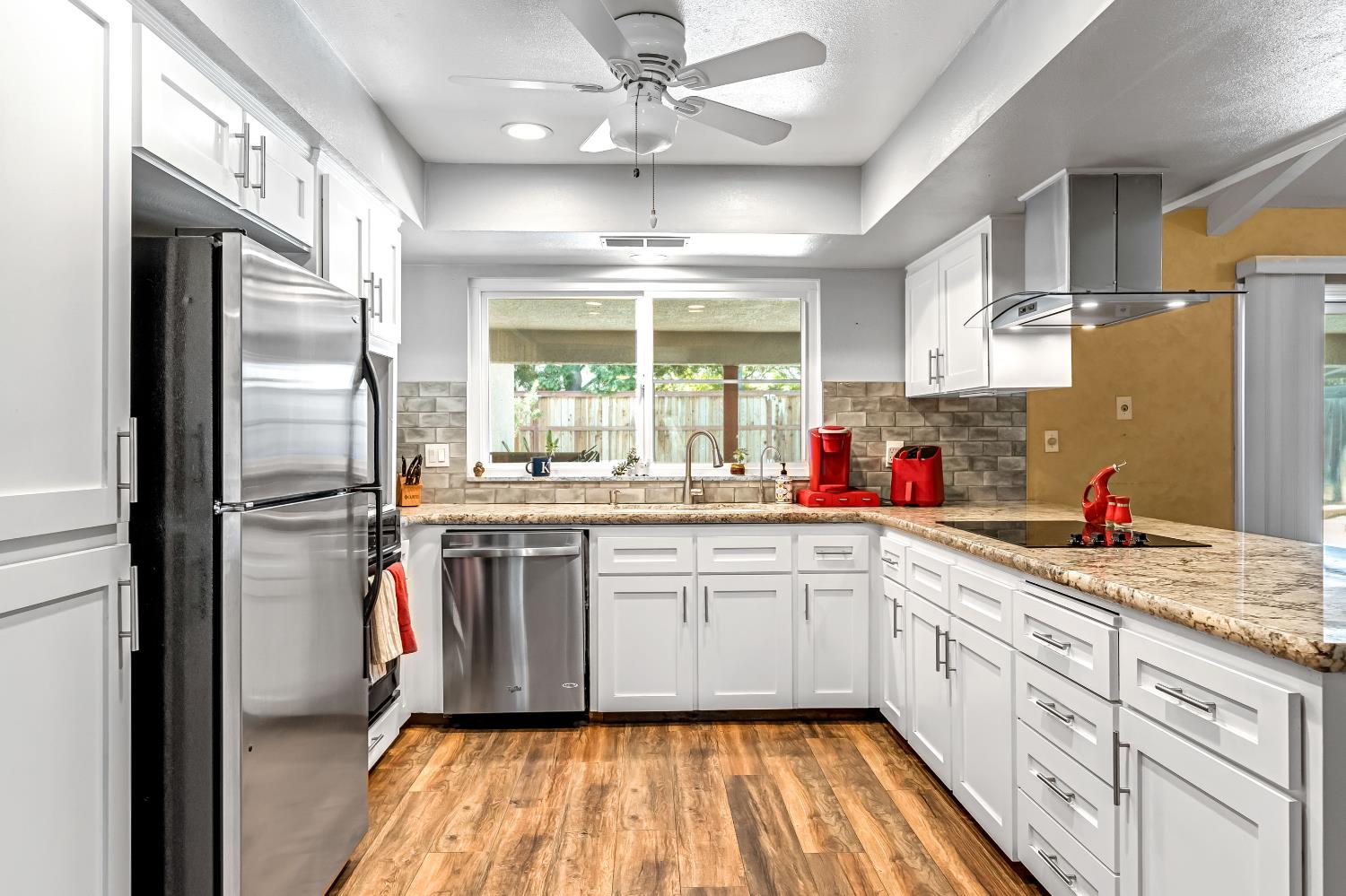 6597 N Haslam Ave, Fresno, CA 93711