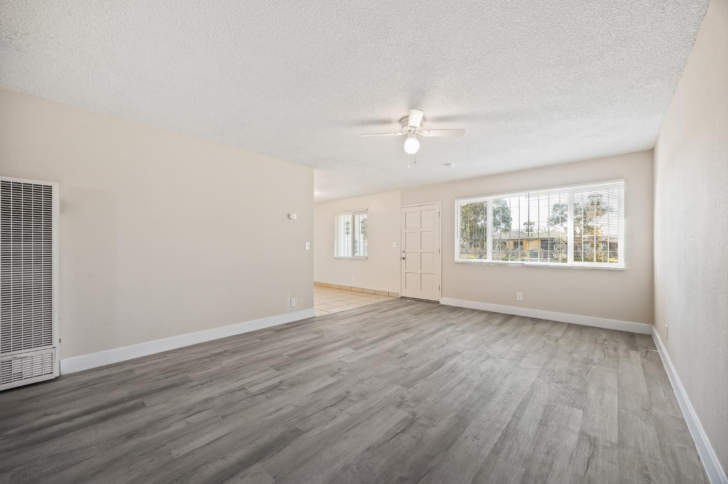 2695 S Tupman Ave, Fresno, CA 93706