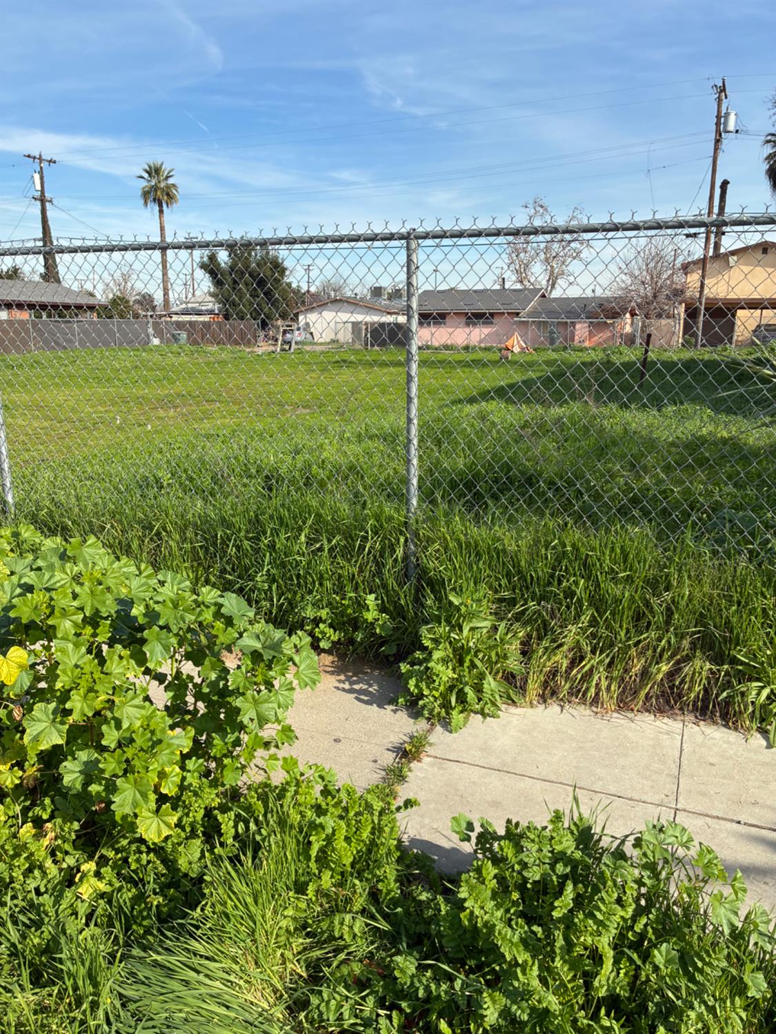 266 N Effie, Fresno, CA 93710