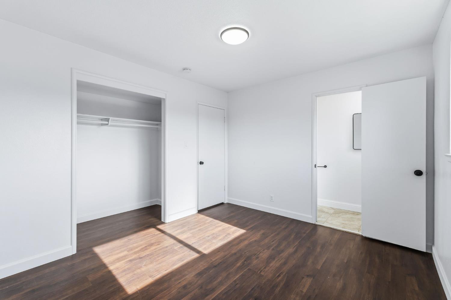 647 W Dennis Dr, Clovis, CA 93612