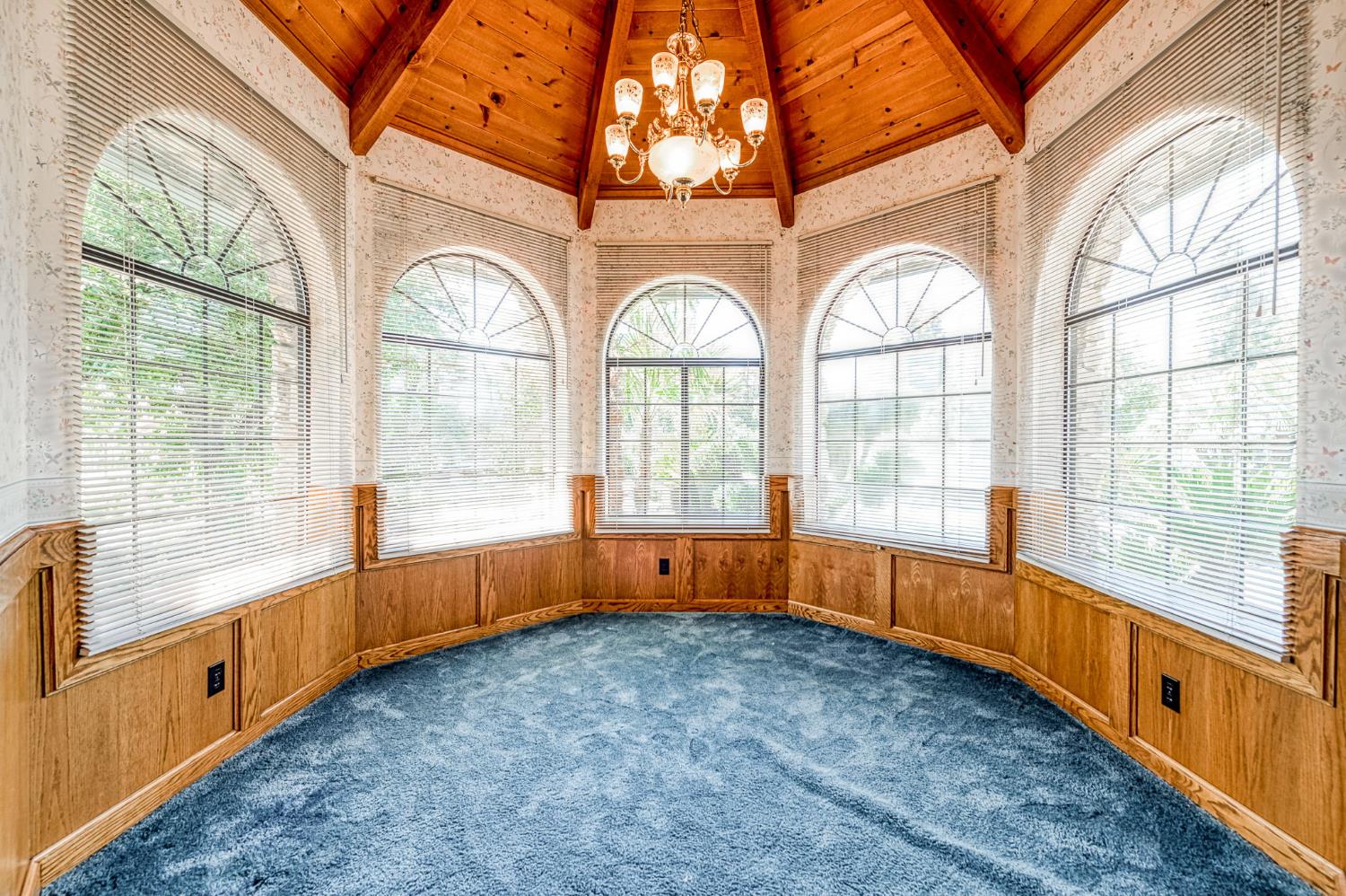 424 N De Wolf Ave, Fresno, CA 93737